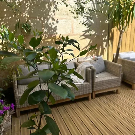 Maison - Centre Climatisee Daire